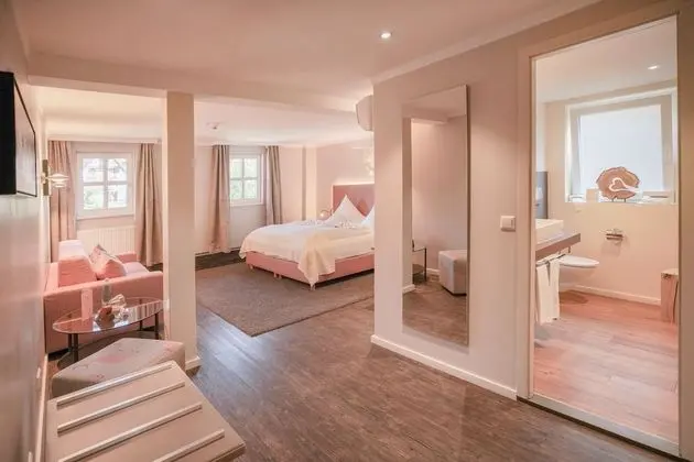 Comfort Tek Büyük Yataklı Oda