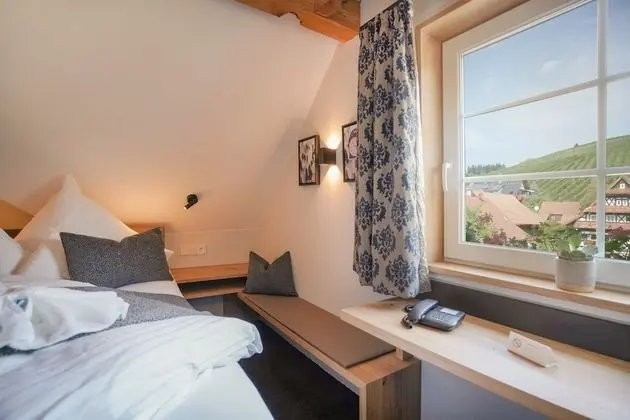 Comfort Tek Büyük Yataklı Oda