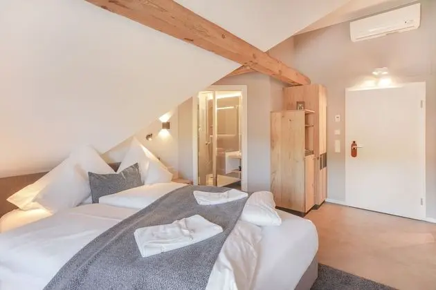 Comfort Tek Büyük Yataklı Oda