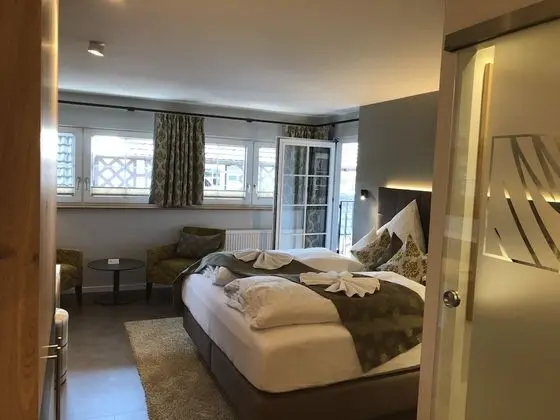 Comfort Tek Büyük Yataklı Oda