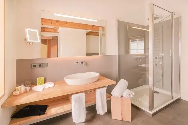 Deluxe Tek Büyük Yataklı Oda, Balkon