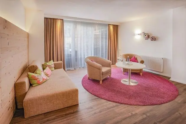 Deluxe Tek Büyük Yataklı Oda, Balkon