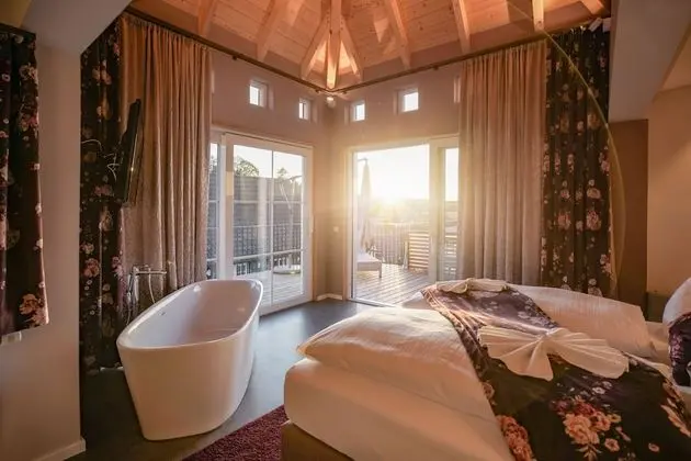 Deluxe Tek Büyük Yataklı Oda, Balkon