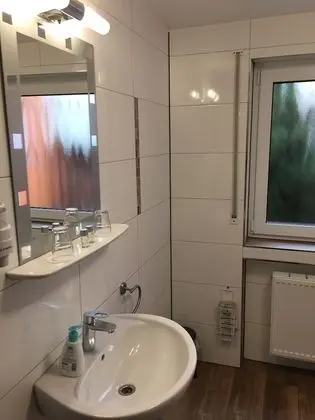 Basic Üç Kişilik Oda