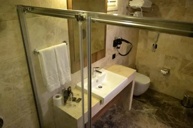 Çift Kişilik, Şehir Manzaralı