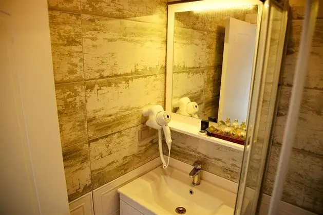 Balkonlu Comfort Oda