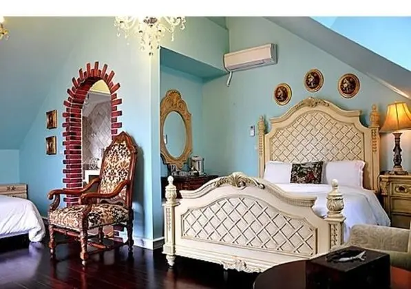 Deluxe Tek Büyük Yataklı Oda