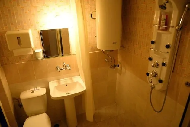 Classic Tek Büyük veya İki Ayrı Yataklı Oda