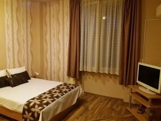 Classic Tek Büyük veya İki Ayrı Yataklı Oda