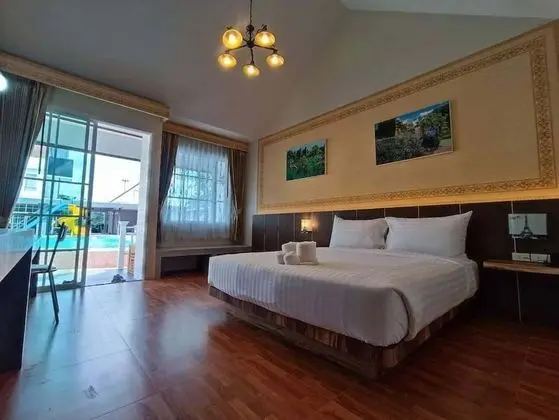 Deluxe Tek Büyük Yataklı Oda