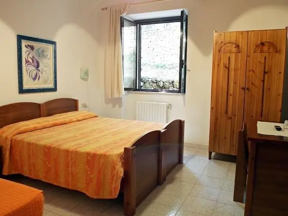 Tek Büyük veya İki Ayrı Yataklı Oda