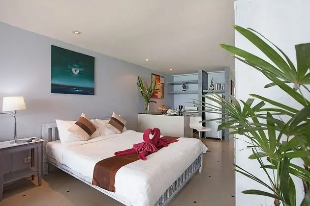 Deluxe Tek Büyük Yataklı Oda, Deniz Manzaralı