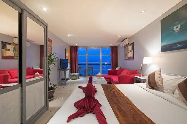 Deluxe Tek Büyük Yataklı Oda, Deniz Manzaralı