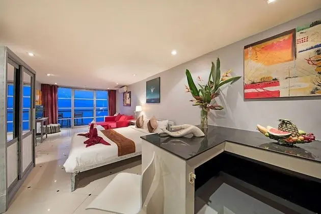 Deluxe Tek Büyük Yataklı Oda, Deniz Manzaralı