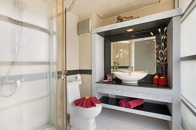 Deluxe Tek Büyük Yataklı Oda, Deniz Manzaralı