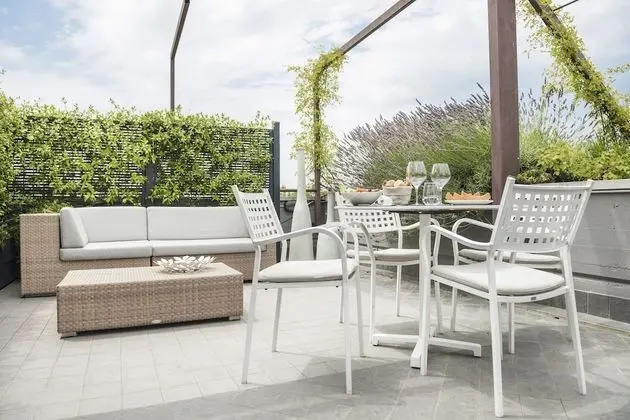 Süit, Teras, Göl Manzaralı (Jacuzzi)