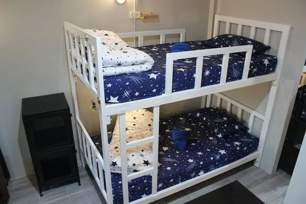 Ortak Ranzalı Oda, Karma Ranzalı Oda