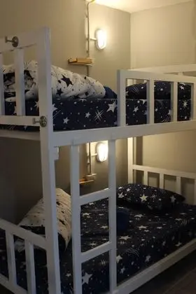 Ortak Ranzalı Oda, Karma Ranzalı Oda