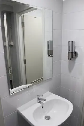 Ortak Ranzalı Oda, Karma Ranzalı Oda