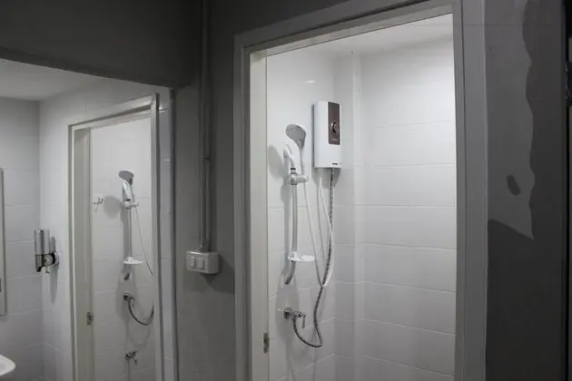 Ortak Ranzalı Oda, Karma Ranzalı Oda