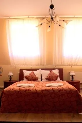 Comfort Tek Büyük Yataklı Oda