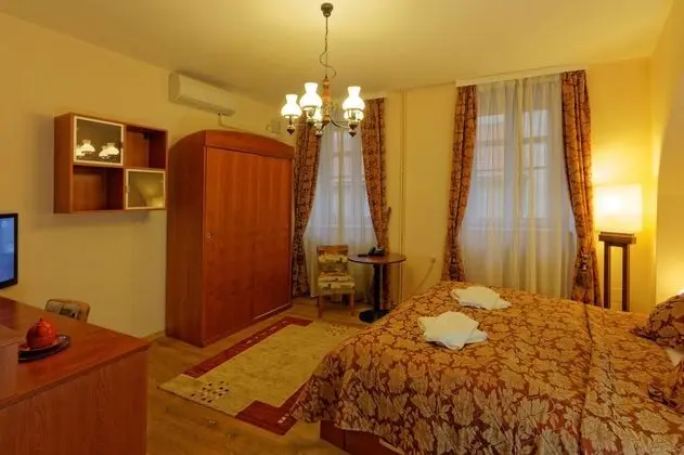 Comfort Tek Büyük Yataklı Oda