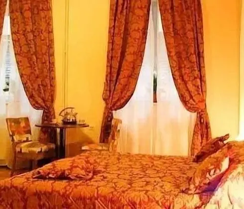 Comfort Tek Büyük Yataklı Oda