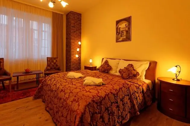 Luxury Tek Büyük Yataklı Oda