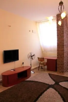 Luxury Tek Büyük Yataklı Oda