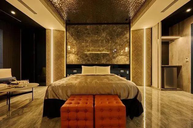 Grand Tek Büyük Yataklı Oda (Check in after 9PM)