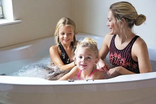 Ev, 3 Yatak Odası, Jakuzi (Linen Excluded)