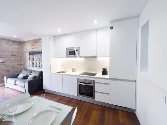 Superior Apart Daire, 2 Yatak Odası, Havuz Kullanımı, Şehir Manzaralı