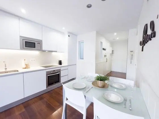 Superior Apart Daire, 2 Yatak Odası, Havuz Kullanımı, Şehir Manzaralı