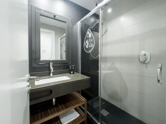 Superior Apart Daire, 2 Yatak Odası, Havuz Kullanımı, Şehir Manzaralı