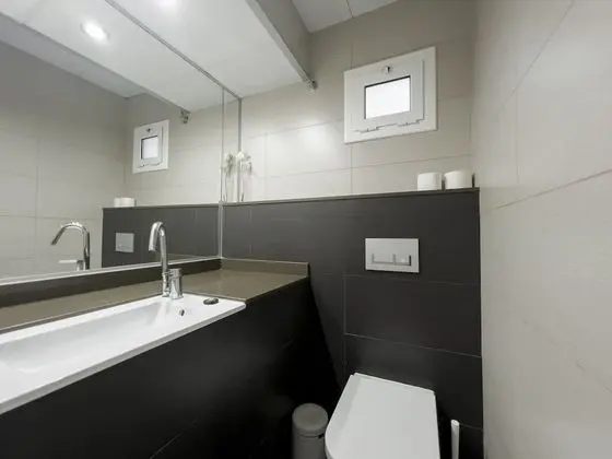 Superior Apart Daire, 2 Yatak Odası, Havuz Kullanımı, Şehir Manzaralı