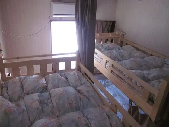 Ortak Ranzalı Oda, Sadece erkekler için (2nd Floor)