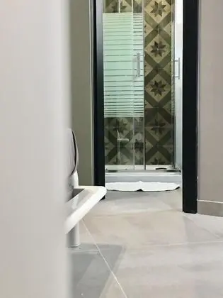 Standard Tek Büyük Yataklı Oda, Avlu Manzaralı