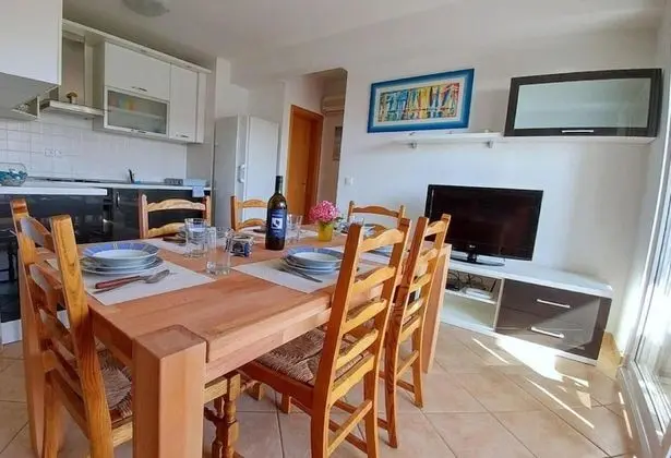 Apart Daire (Ennio - free parking - A1(6+2))