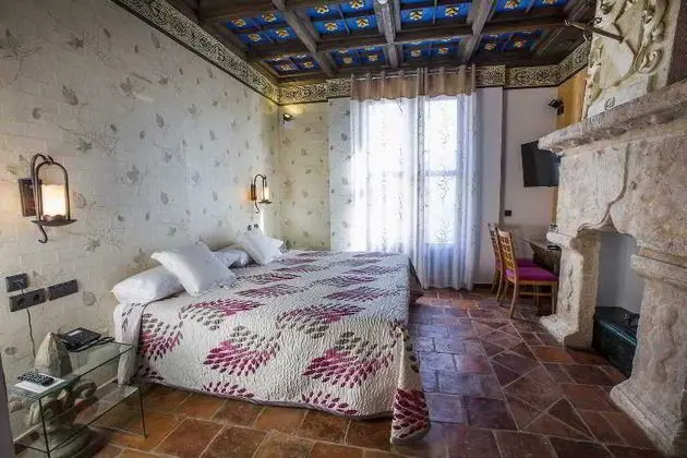 1 Çift Kişilik Veya 2 Tek Kişilik Yatak Standard