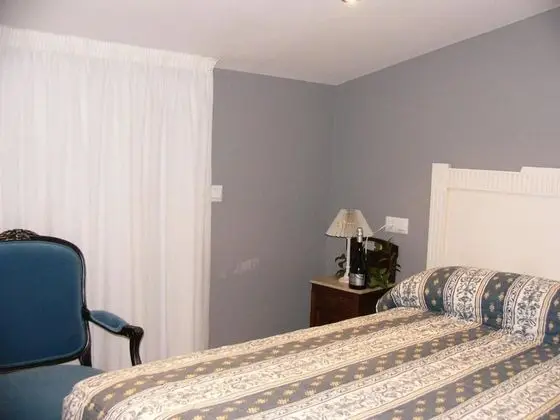 Tek Büyük Yataklı Oda, 1 Büyük (Queen) Boy Yatak, Balkon, Üzüm Asması Manzaralı