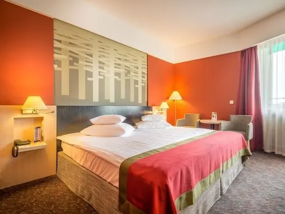 Deluxe Tek Büyük veya İki Ayrı Yataklı Oda, Balkon