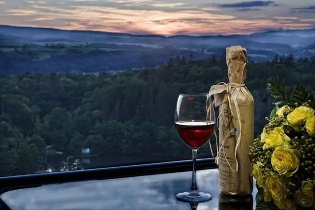 Deluxe Tek Büyük veya İki Ayrı Yataklı Oda, Göl Manzaralı