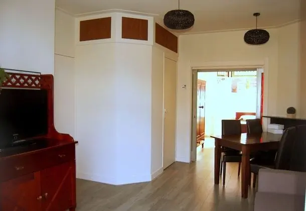 Comfort Apart Daire, 1 Büyük (Queen) Boy Yatak, Sigara İçilmez, Bahçe Manzaralı