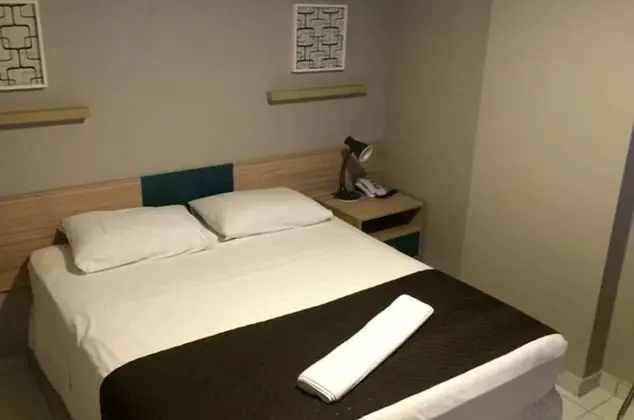 Üç Kişilik Oda, Birden Çok Yatak