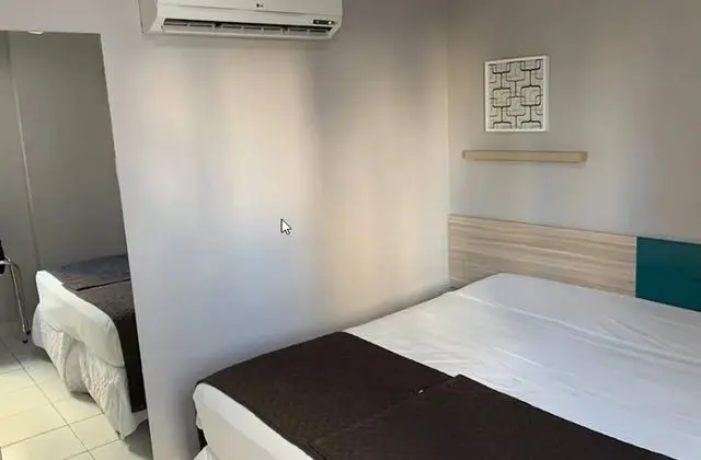 Üç Kişilik Oda, Birden Çok Yatak