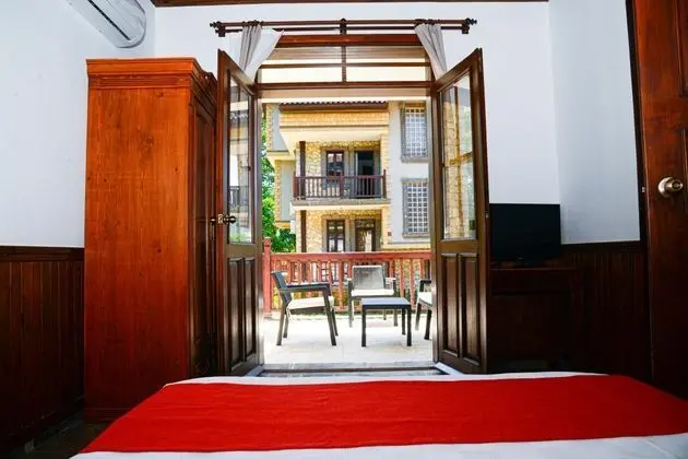 Family Oda, Bahçe Manzaralı, Balkonlu