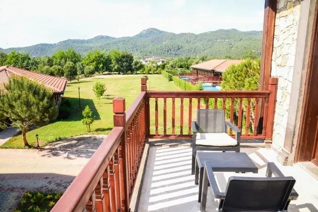 Standart Oda, Bahçe Manzaralı, Balkonlu