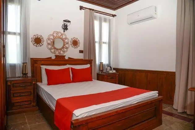 Standart Oda, Bahçe Manzaralı, Balkonlu