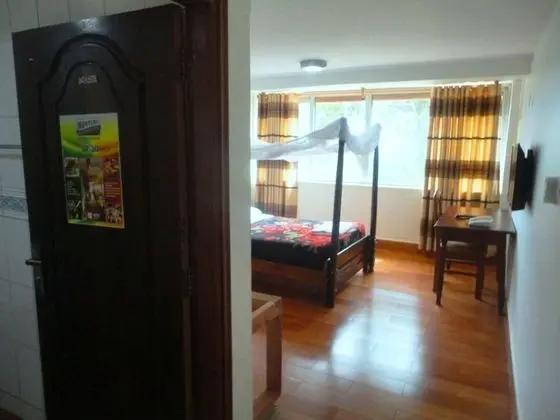 Business Tek Büyük Yataklı Oda
