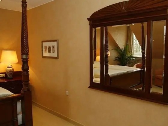 Süit, Özel Banyo (Suite mit Badewanne)